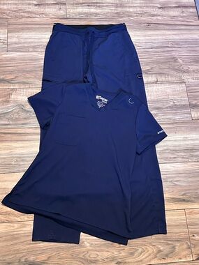 Grey's Anatomy Navy Blue Women's Scrub Top and cargo Pants